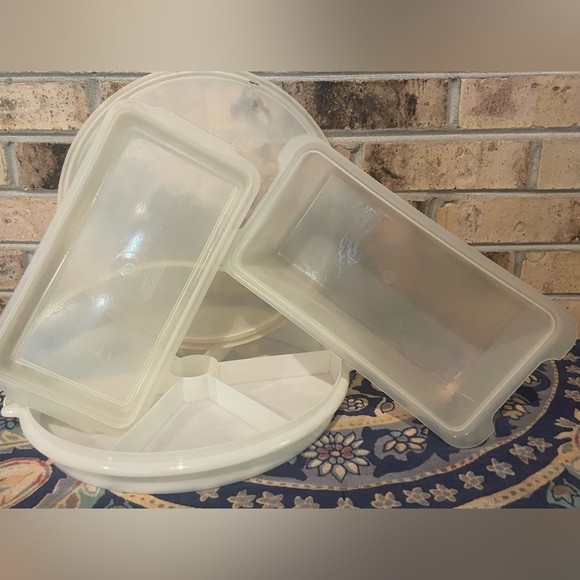 Two pieces of Vintage Tupperware - Picture 8 of 8